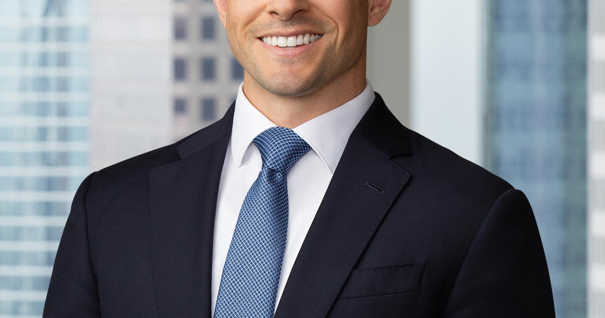 Matt Turk - velaw.com